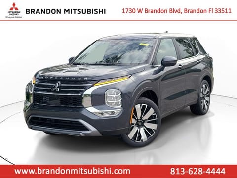 1 image of 2026 Mitsubishi Outlander SE