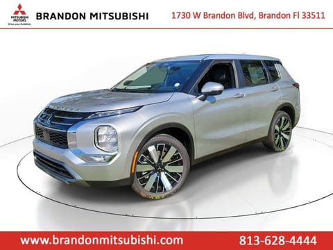 1 image of 2026 Mitsubishi Outlander SE