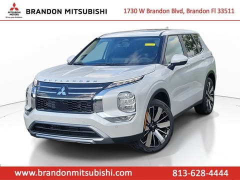 1 image of 2026 Mitsubishi Outlander SE