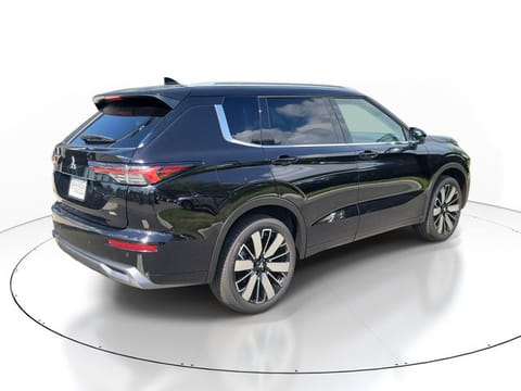 2026 Mitsubishi Outlander SEL