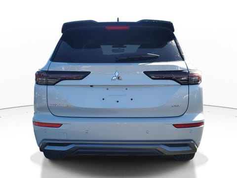 2026 Mitsubishi Outlander SEL