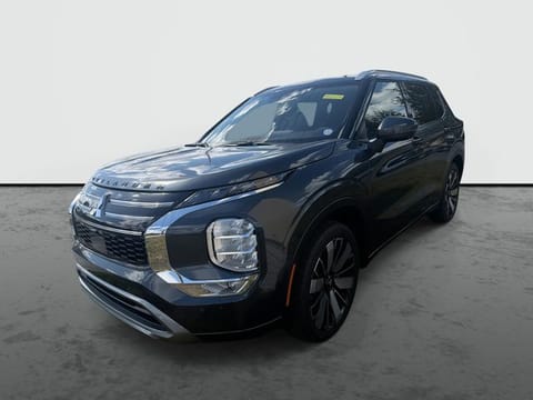 1 image of 2026 Mitsubishi Outlander SEL