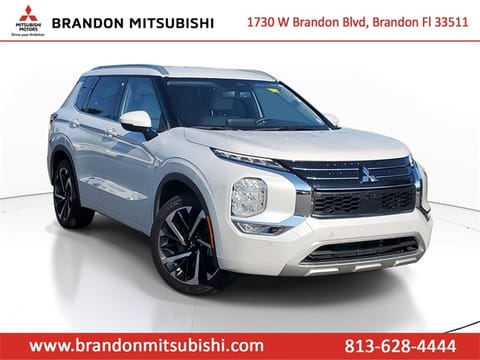 1 image of 2024 Mitsubishi Outlander SEL
