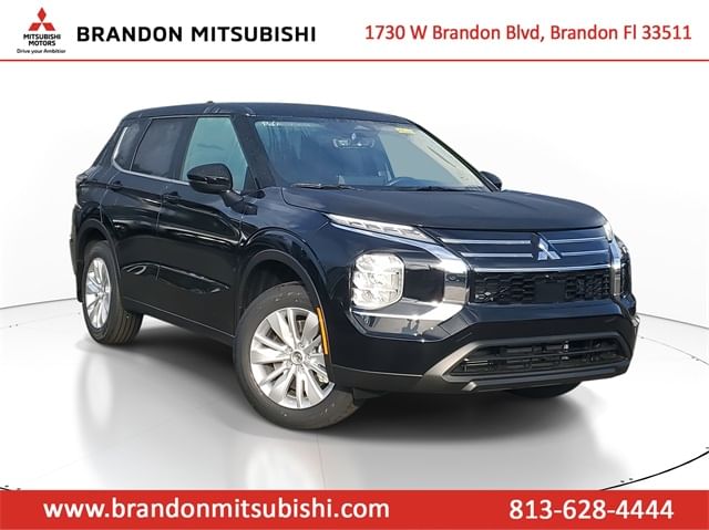 2025 Mitsubishi Outlander ES's photo