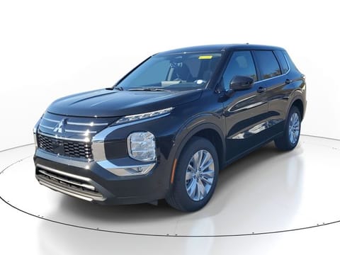 2026 Mitsubishi Outlander ES