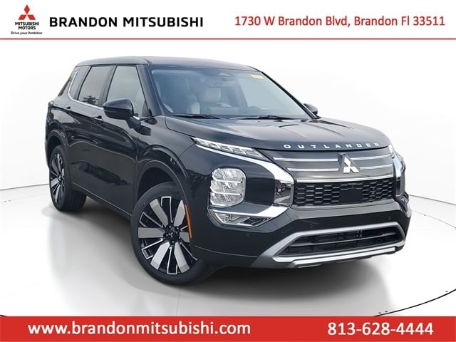 2025 Mitsubishi Outlander SE's photo