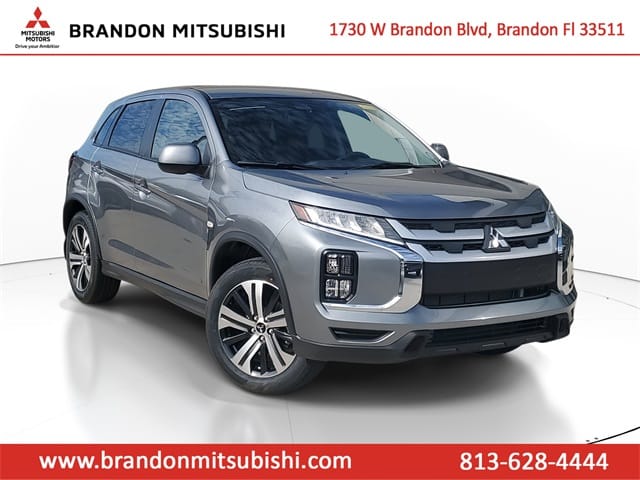 2026 Mitsubishi Outlander ES's photo