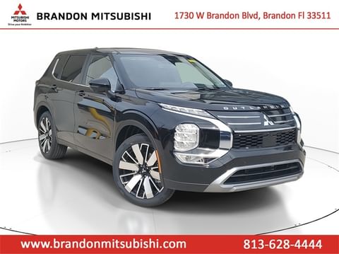 1 image of 2025 Mitsubishi Outlander SE