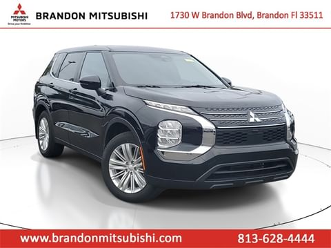 1 image of 2024 Mitsubishi Outlander ES