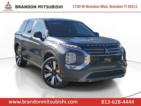 1 image of 2026 Mitsubishi Outlander SE