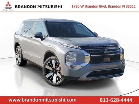 1 image of 2025 Mitsubishi Outlander SE