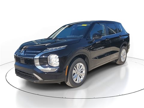 2025 Mitsubishi Outlander ES