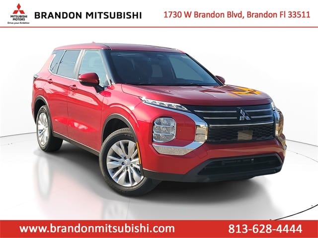 2025 Mitsubishi Outlander ES's photo