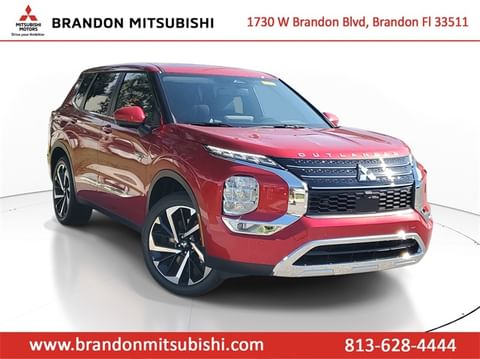 1 image of 2025 Mitsubishi Outlander PHEV SE