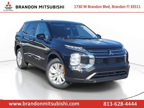 1 image of 2026 Mitsubishi Outlander ES