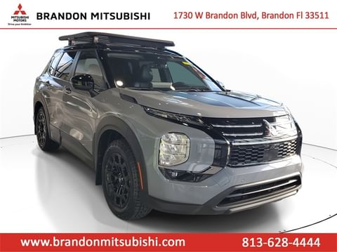 1 image of 2025 Mitsubishi Outlander