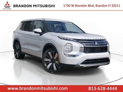 1 image of 2026 Mitsubishi Outlander SE