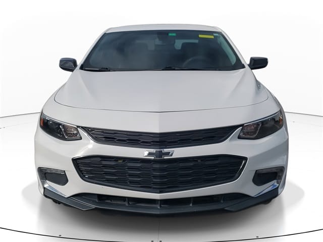 Used 2018 Chevrolet Malibu 1LT with VIN 1G1ZD5ST2JF203365 for sale in Brandon, FL