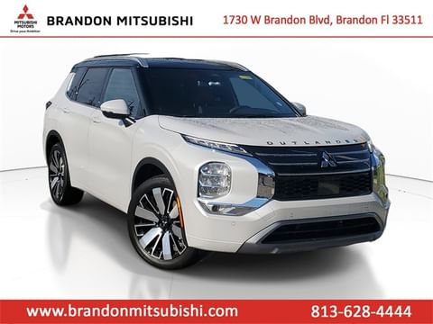 1 image of 2025 Mitsubishi Outlander SEL