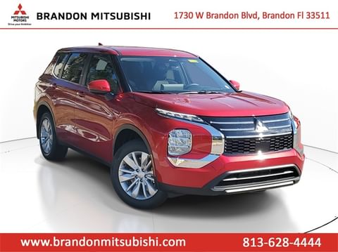 1 image of 2025 Mitsubishi Outlander ES