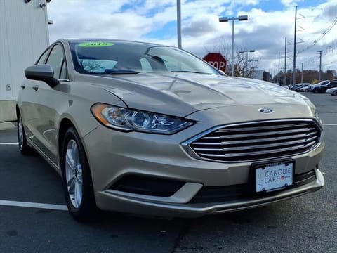 1 image of 2018 Ford Fusion SE