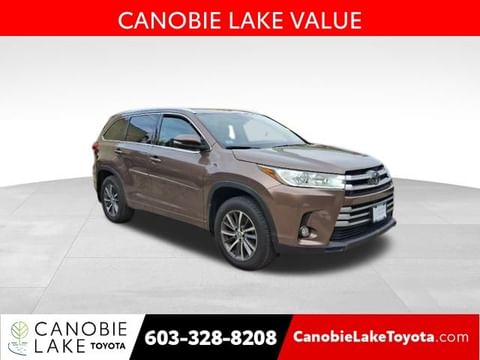 1 image of 2017 Toyota Highlander XLE