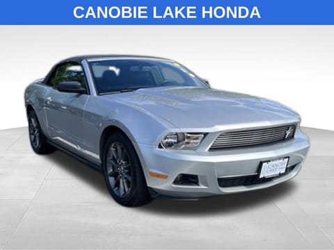 1 image of 2012 Ford Mustang V6 Premium