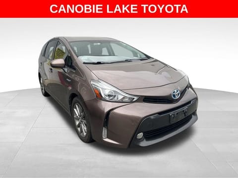 1 imagen de 2016 Toyota Prius v Five