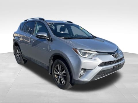 1 image of 2017 Toyota RAV4 XLE
