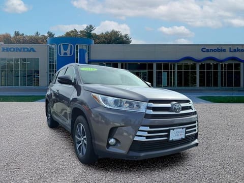1 imagen de 2019 Toyota Highlander XLE