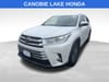 3 imagen en miniatura de 2019 Toyota Highlander XLE