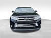 2 thumbnail image of  2019 Toyota Highlander XLE