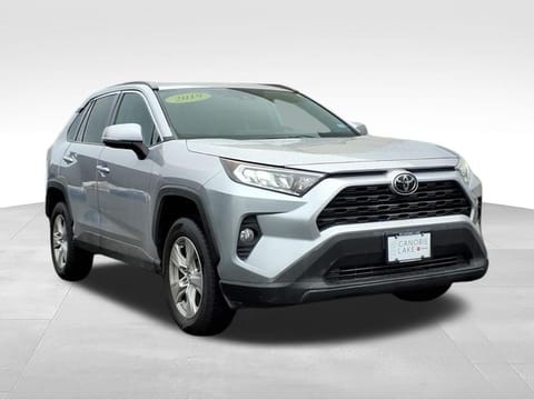 1 image of 2019 Toyota RAV4 XLE