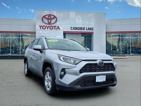 1 imagen de 2019 Toyota RAV4 XLE