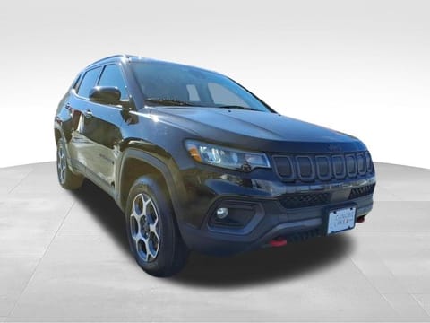 1 image of 2022 Jeep Compass Trailhawk