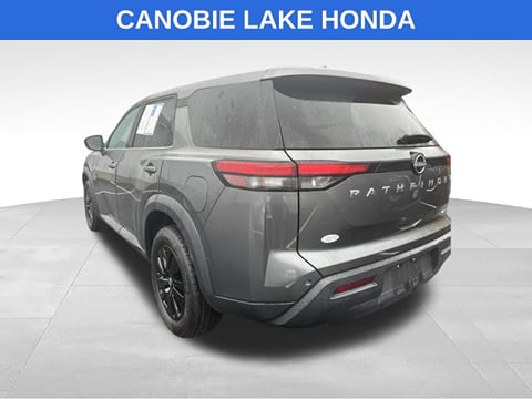 2022 Nissan Pathfinder S