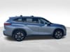 7 thumbnail image of  2022 Toyota Highlander XLE