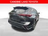 7 thumbnail image of  2022 Toyota Highlander XLE