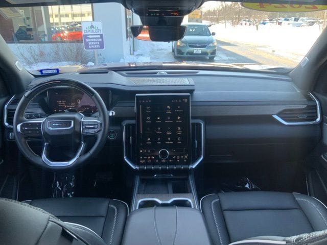2024 GMC Acadia Denali - Photo 22