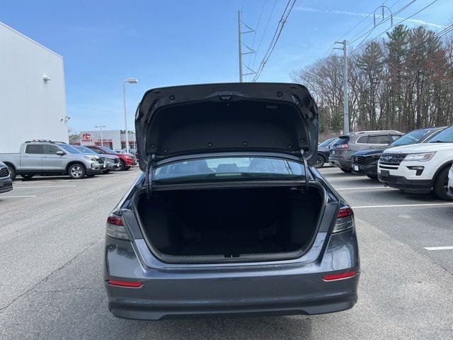 2024 Honda Accord LX - Photo 9