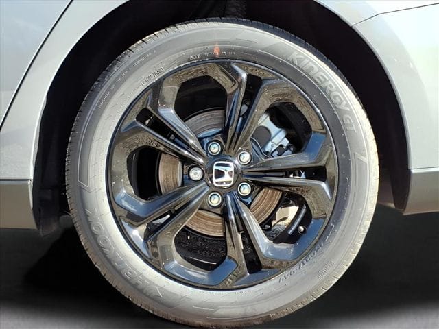 2025 Honda Accord SE - Photo 8