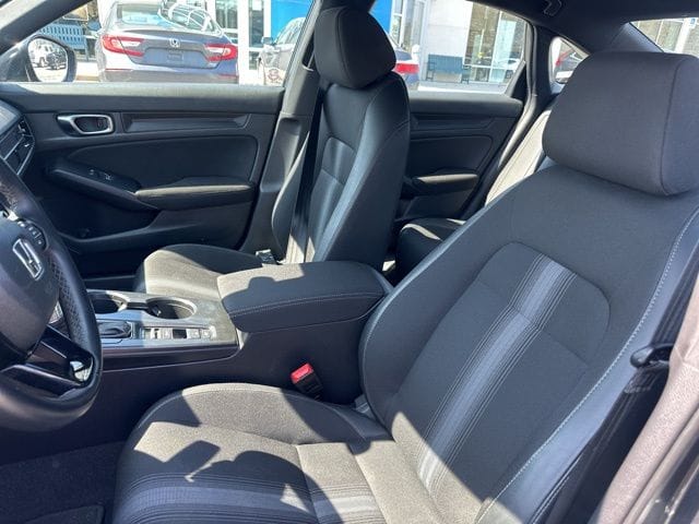 2025 Honda Civic Sport - Photo 12