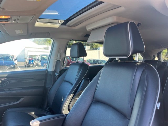 2025 Honda Odyssey Touring - Photo 17