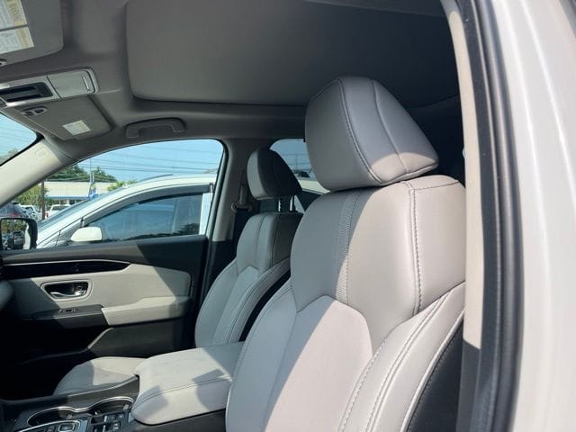 2025 Honda Pilot Touring - Photo 11