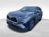 3 thumbnail image of  2025 Toyota Highlander XLE