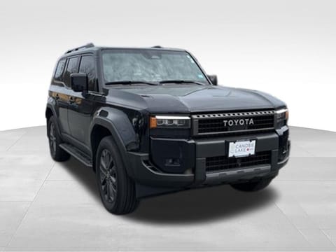 1 imagen de 2025 Toyota Land Cruiser Base