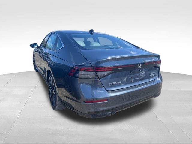 2026 Honda Accord Hybrid Touring - Photo 4