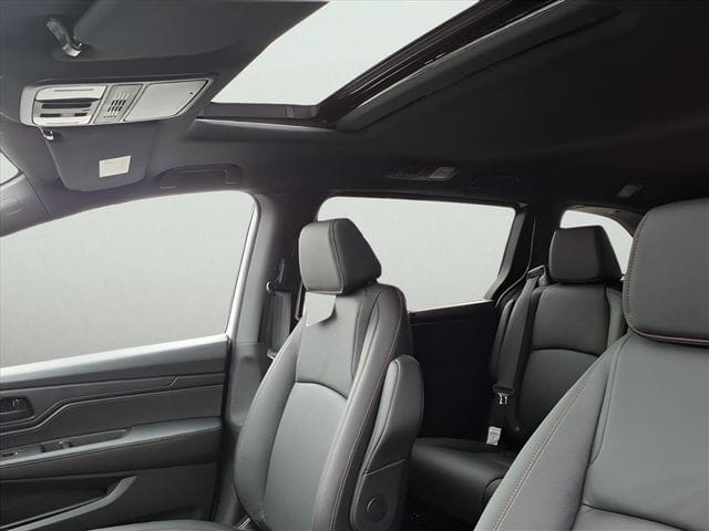 2026 Honda Odyssey Sport L - Photo 11