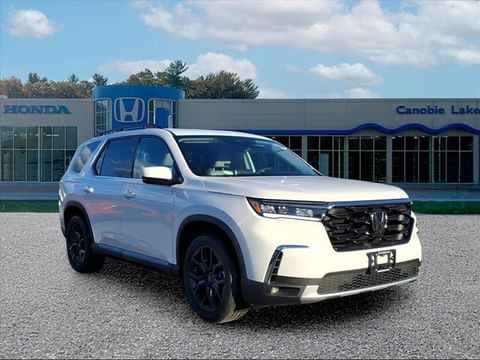 1 imagen de 2025 Honda Pilot Touring w/HPD Wheels