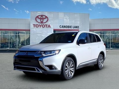 2020 Mitsubishi Outlander SE